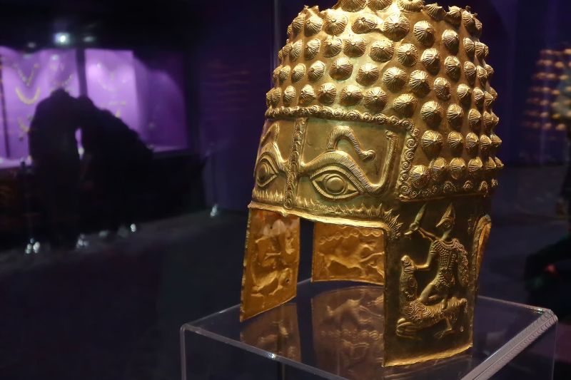 BREAKING Poliția olandeză a arestat trei persoane în cazul jaful tezaurului dacic – De Telegraaf