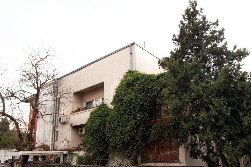 Neștiuta dramă trăită într-o superbă vilă din nordul Bucureștiului. Istoria casei făcute de arh. Marcel Iancu pentru prietena lui cea mai bună, extraordinara sculptoriță Milița Petrașcu