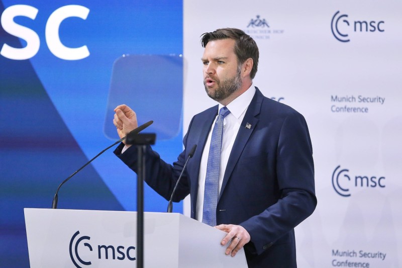 Analiză BBC asupra discursului lui JD Vance în care a vorbit de alegerile din România: „Au fost 20 de minute foarte ciudate”