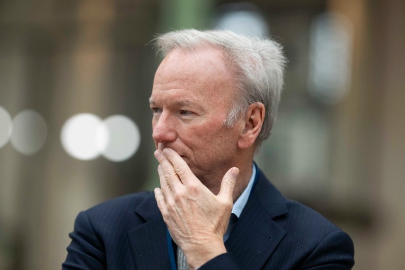 Fostul șef al Google avertizează privind un risc nediscutat al AI: „Temerile reale pe care le am nu sunt cele despre care vorbesc majoritatea oamenilor”