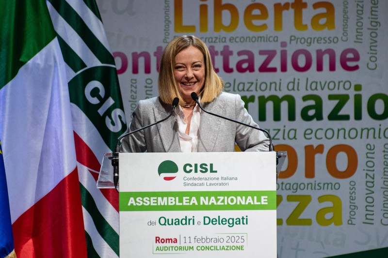 Giorgia Meloni insistă cu planul pentru trimiterea migranților în Albania: „Ne angajăm să găsim o soluție pentru fiecare obstacol”