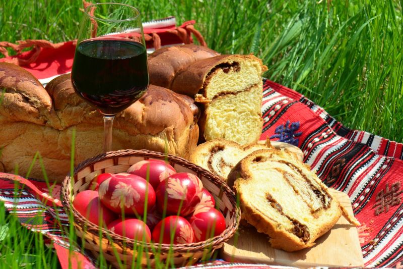 În ce dată pică Paștele ortodox și cel catolic în 2025. Care vor fi zilele libere legale