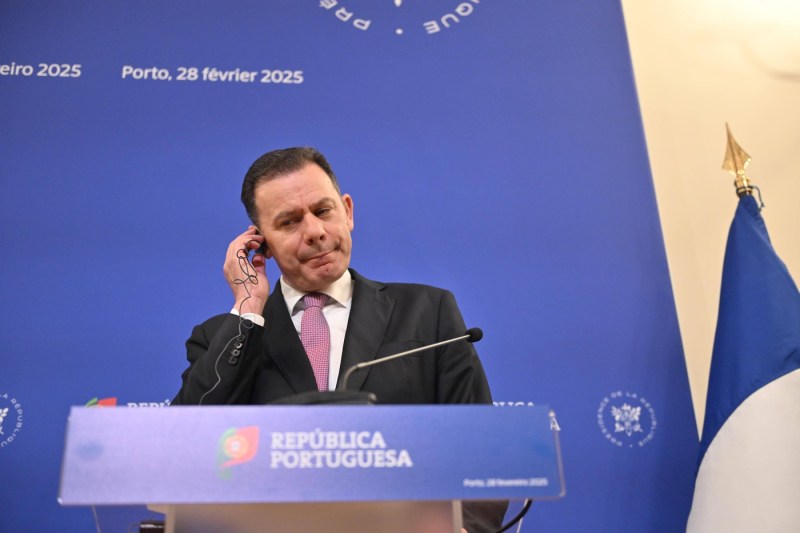 Premierul Portugaliei este acuzat de conflict de interese. Opoziția îi cere demisia: „Un prim-ministru nu poate primi bani de la entități private”