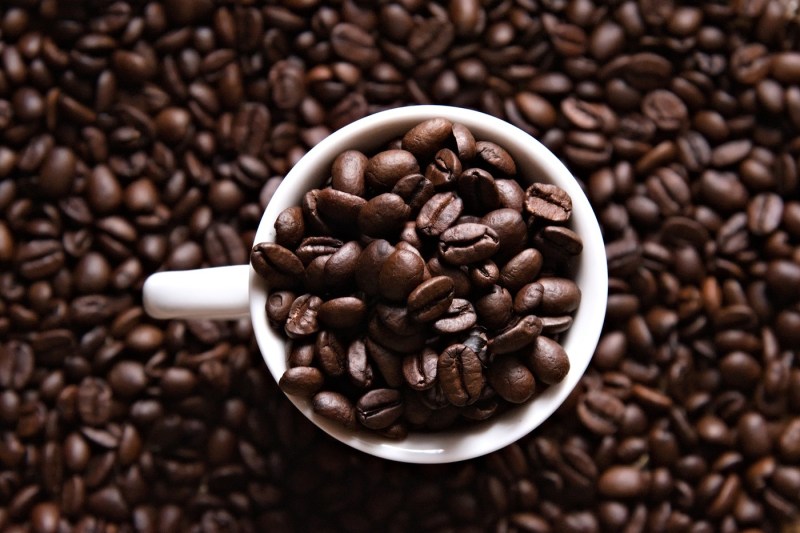 Prețul cafelei explodează și atinge un nou record istoric