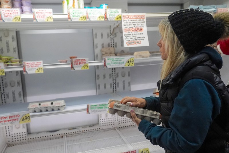 Prețurile la ouă au explodat în SUA, care au ajuns să importe masiv din Turcia. Care este motivul