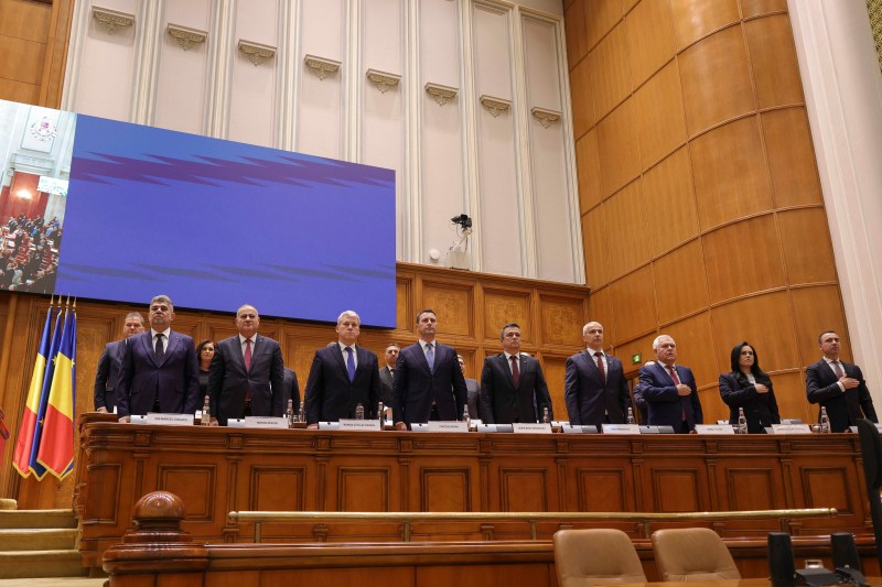 VIDEO AUR, ultimatum dat USR pentru a susține moțiune de cenzură împotriva Guvernului Ciolacu semnată și de POT și SOS / Lidera POT: Nu suntem convinși că trebuie depusă acum, Simion să-și asume un eșec