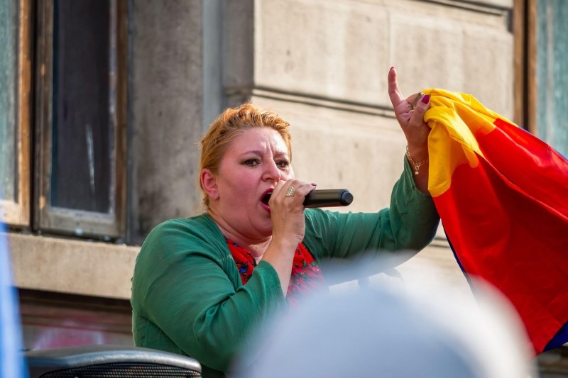 VIDEO Diana Șoșoacă, laude pentru Nicolae Ceaușescu de la tribuna Parlamentului European: „Nimeni nu l-a egalat vreodată!”