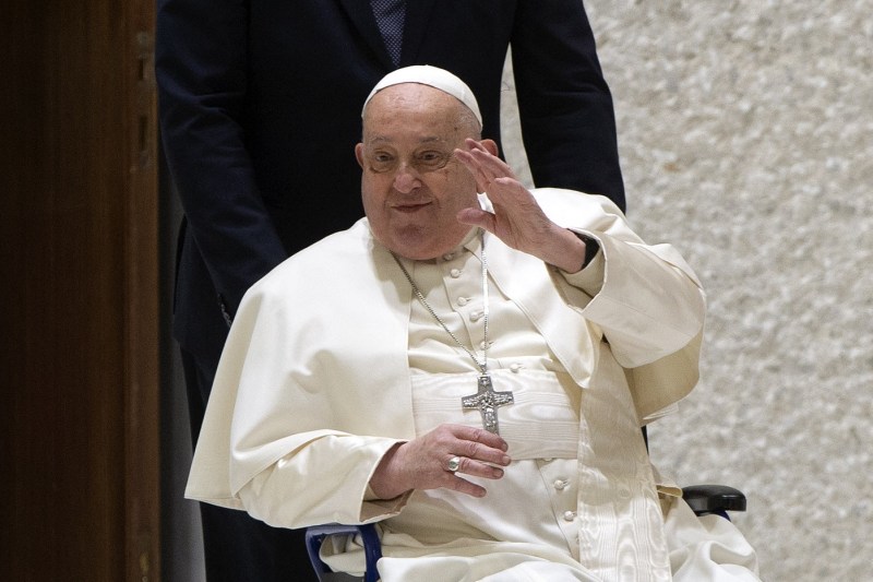 Papa Francisc, externat astăzi după cinci săptămâni de spitalizare. Ce spun medicii despre recuperarea Suveranului Pontif