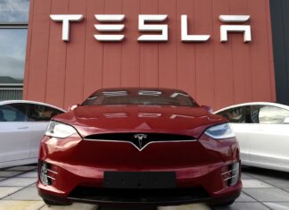 VIDEO Investiție în România. Furnizor pentru Tesla deschide un hub regional
