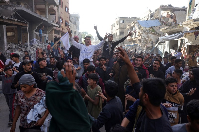 Protest al palestinienilor împotriva Hamas în Gaza / „Afară, afară! Hamas ieșiți afară!”/ „Ne-am săturat de bombardamente, ucideri și strămutări”