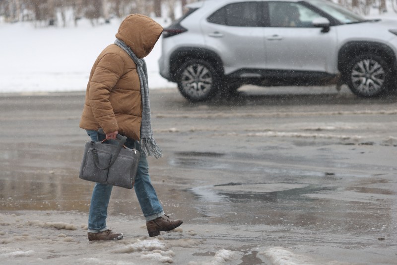 Revine frigul în București. ANM anunță lapoviţă şi ninsoare și temperaturi minime de până la -5 grade