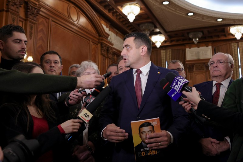 VIDEO George Simion revine cu un mesaj violent legat de respingerea candidaturii lui Georgescu: „Cei care au comis lovitura de stat ar trebui jupuiți în piața publică”