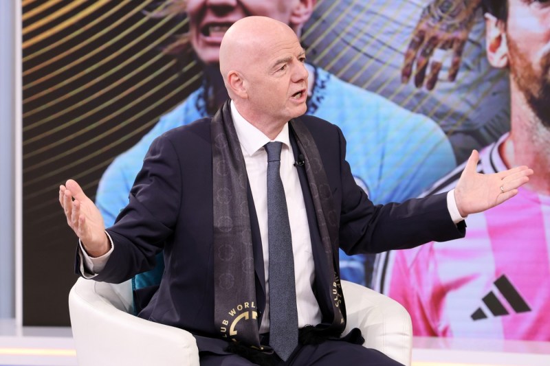 Când ventrilocul lui Putin și șeful FIFA, Gianni Infantino, sunt mână în mână