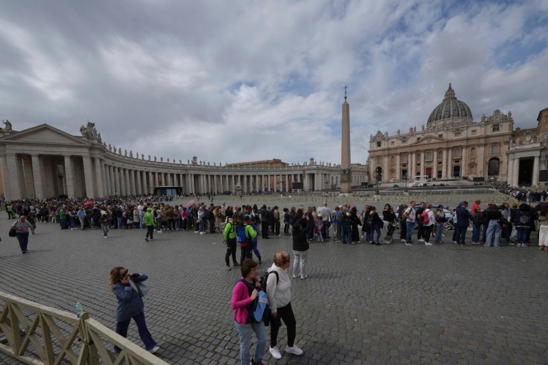 Cât costă să mergi la Roma la înmormântarea Papei: prețurile hotelurilor, caselor și pensiunilor au explodat