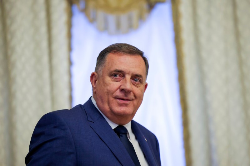 Conflict între polițiile din Bosnia-Herțegovina. Liderul separatist Milorad Dodik a fost protejat de polițiștii sârbi de arestarea de către poliția națională