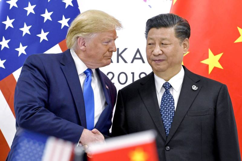 Donald Trump și Xi Jinping au ajuns într-un impas privind negocierile pe tema comerțului. Președintele american refuză discuțiile prin delegați