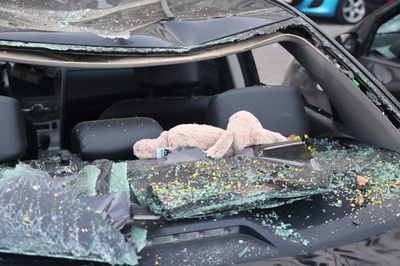 FOTO „O maşină a terorii”. În Vinerea Mare, rușii au bombardat Harkovul cu rachete balistice pline de muniții cu dispersie, inclusiv cu o rachetă supersonică de tip „stealth”, acuză Kievul