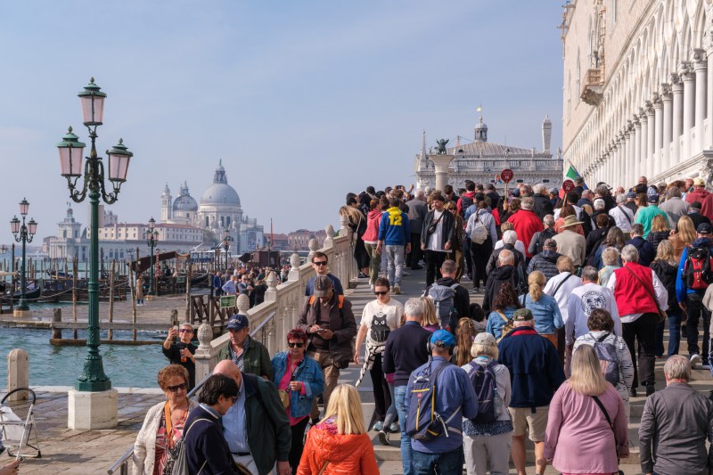 Taxa turistică de 5 euro din Veneţia revine. Turiştii last-minute vor plăti dublu