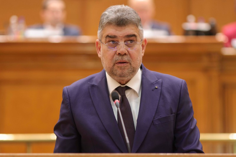 VIDEO Marcel Ciolacu: „Sper că nu suntem atât de blestemați încât să trebuiască să alegem între un președinte care a tăiat apa și unul care a dat prea multă apă” / „Victore, tu ai un dușman”