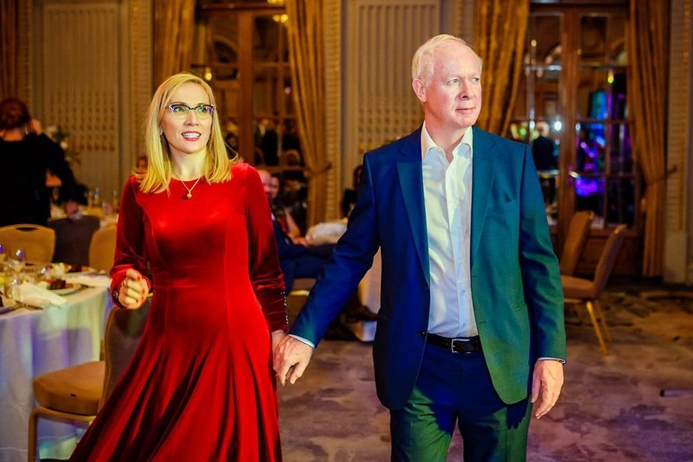 Bancherul Dominic Bruynseels, ex-șef BCR și soțul deputatei AUR Ramona Bruynseels, s-a alăturat unei multinaționale private equity ce spune că țintește și proiecte nucleare din România