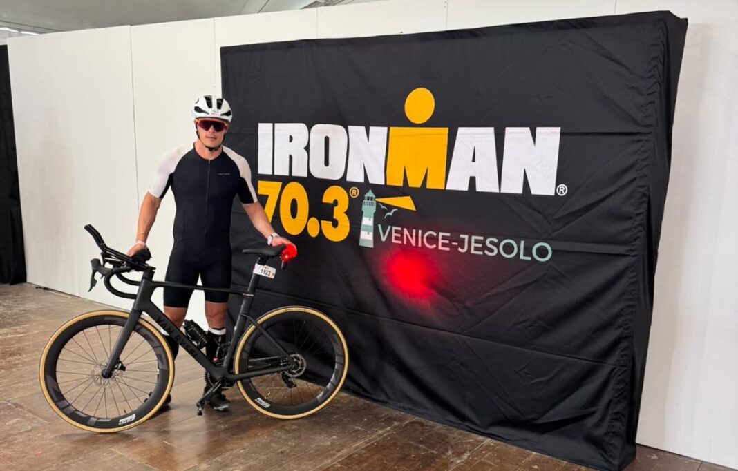 bc5b15e8-6139-43d6-a37a-928c1502bc7d