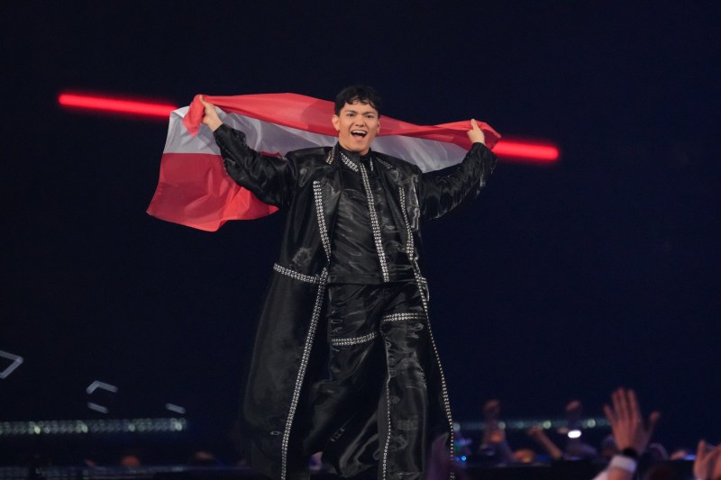 Câștigătorul Eurovision 2025 vrea excluderea unei țări la ediția de anul viitor
