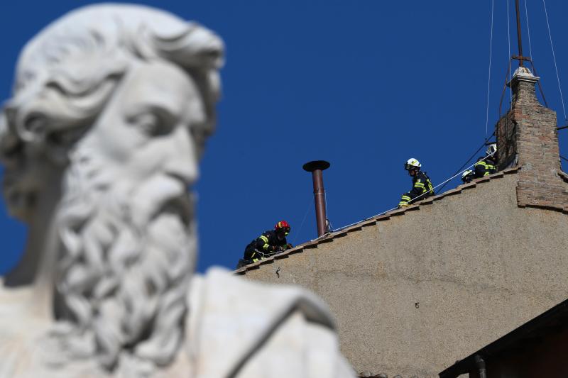 Conclav la Vatican pentru alegerea unui nou papă. Când va fi dat primul semnal cu fum