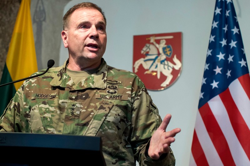 Fostul șef al armatei americane în Europa avertizează: Dacă Rusia atacă NATO, va lansa sute de drone, rachete și bombe asupra Portului Constanța