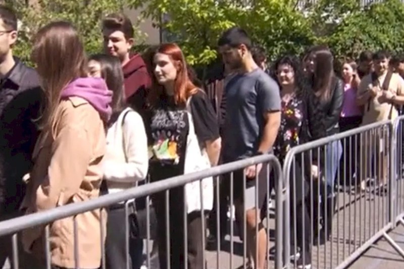 Coada la vot în Regie / Sursa: B365.ro