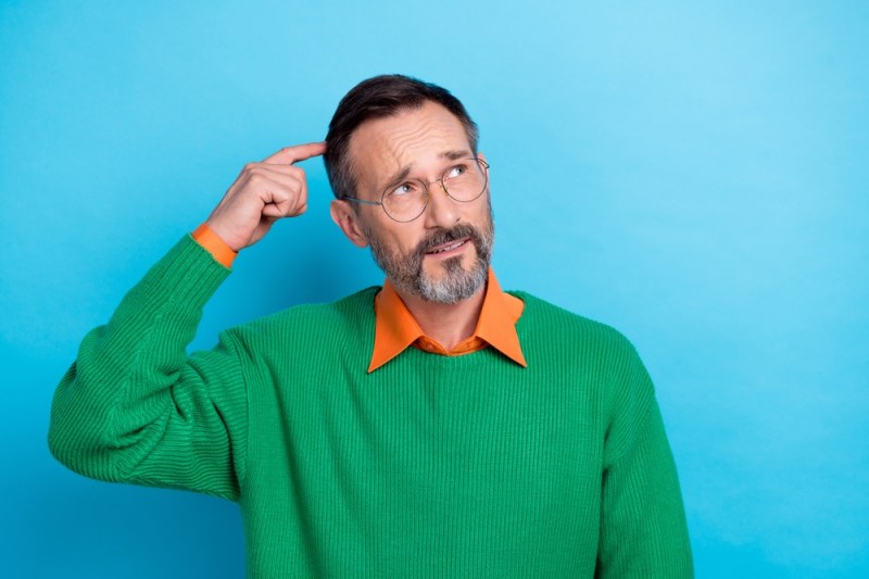 Lapsusuri de memorie: când sunt normale și când pot semnala o problemă mai serioasă?