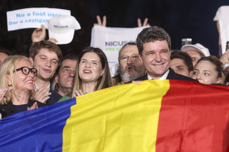 Nicușor Dan anunță că va chema partidele la discuții „chiar de mâine”, pentru noul guvern / Despre varianta Bolojan premier: „Nu pot să promit acum”