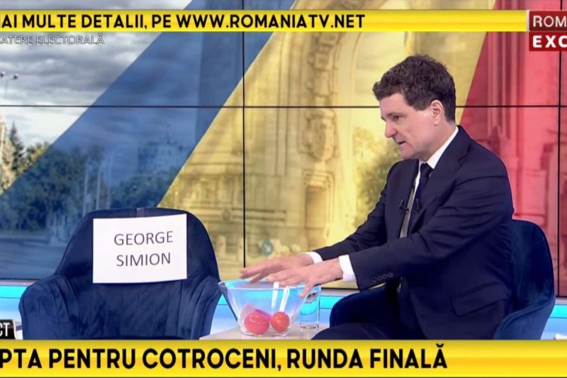 Nicușor Dan participă singur la dezbaterea prezidențială de la România TV. Foto: captură video