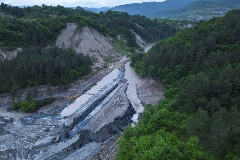 Scenariu după inundarea salinei de la Praid: „Pe viitor, vom asista la formarea unui lac sărat în acea zonă”
