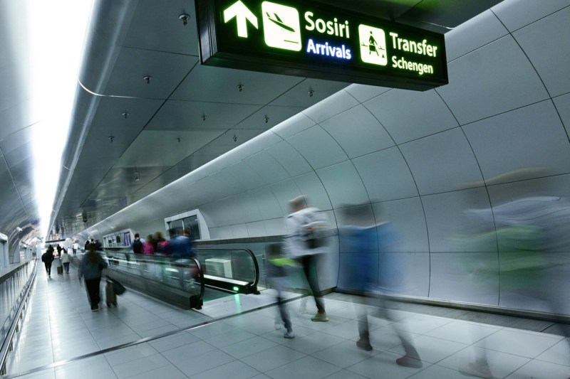 Un avion privat misterios cu legături în SUA a aterizat la București