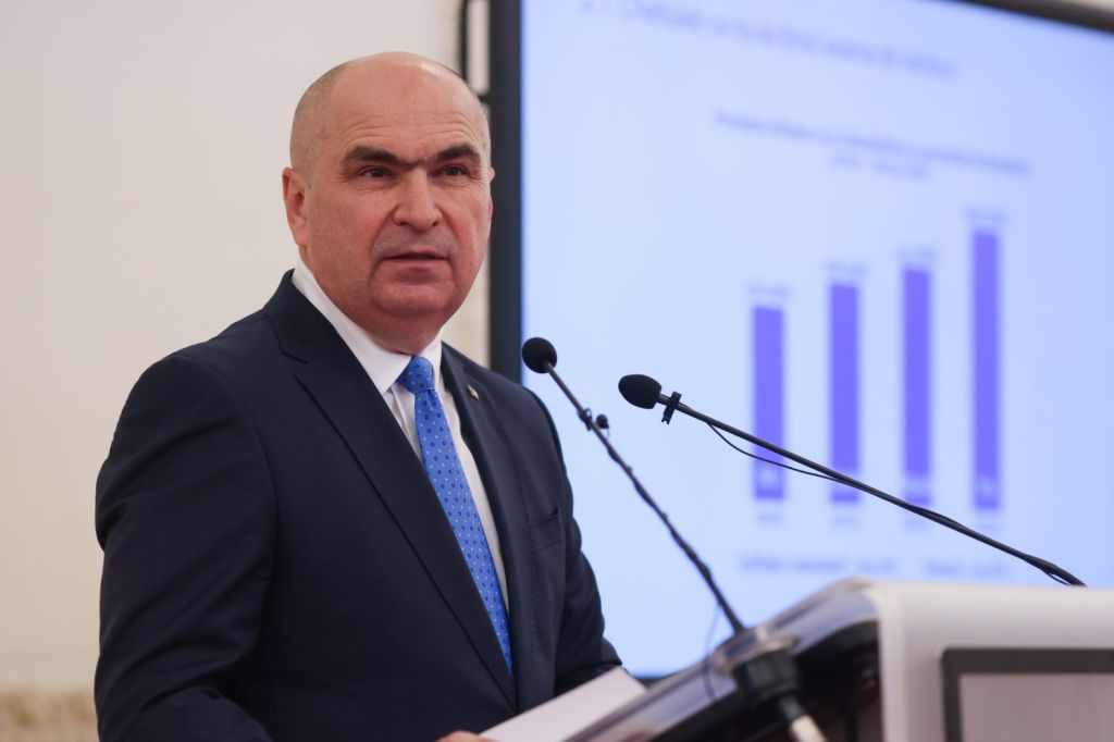 Ilie Bolojan, președintele PNL, susține o conferință de presă la Palatul Parlamentului din București, 13 iunie 2025. Inquam Photos / George Călin