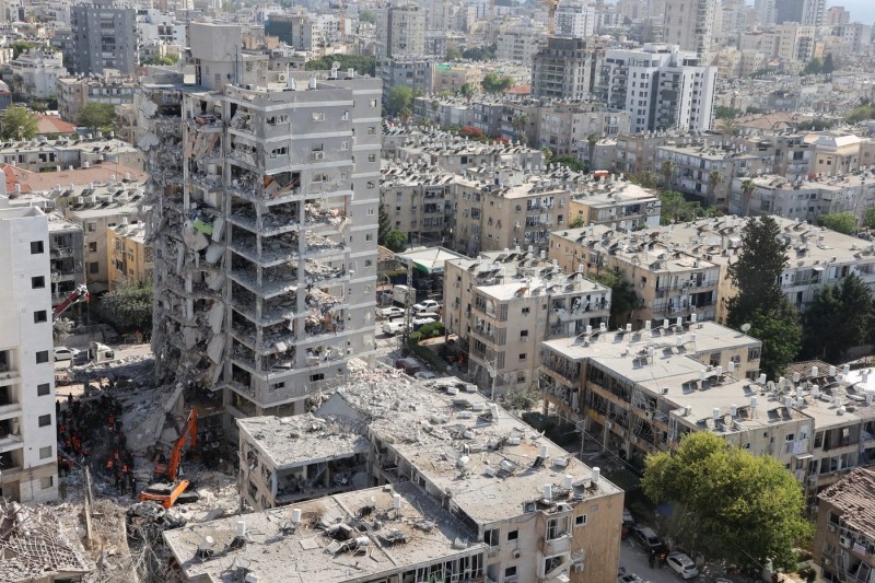 Alertă în centrul Israelului și în Cisiordania, după lansarea unui nou val de rachete iraniene