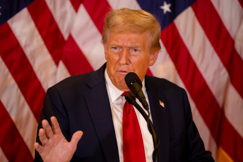 Donald Trump minimalizează acțiunile ostile de care este acuzat Beijingul, spunând că și SUA face „o mulțime de lucruri”. „Ne înțelegem bine cu China”