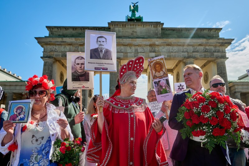 Germania a acordat cetățenia unui număr record de străini anul trecut. Rușii, campioni la creșterea procentuală