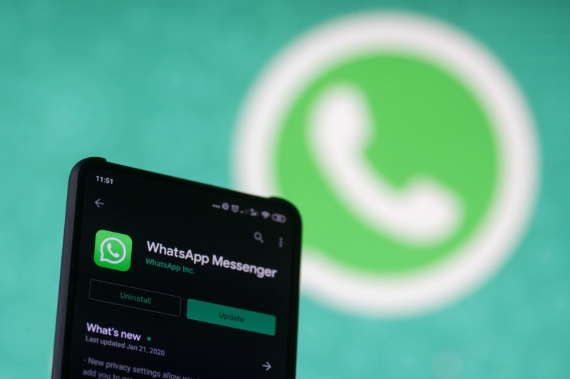 Guvernul din Scoția elimină WhatsApp de pe telefoane