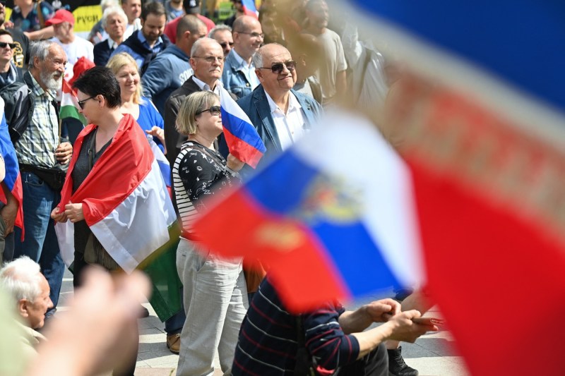 Rușii primesc cetățenie ungară pe bandă rulantă. S-a atins un record pe ultimul deceniu