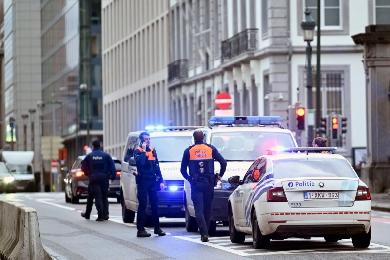 Soția și fiica de 6 ani a unui ucrainean care luptă pe front, ucise în Belgia. Criminalul a dat apoi foc la casă