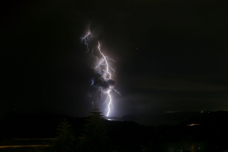 Trei alpiniști au murit loviți de fulger într-un incident rar în Austria