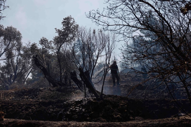 „Trei zile de chin de neimaginat”. Cum arată insula grecească Chios după incendiile uriașe de vegetație / Avertisment pentru ale zone căutate de turiști