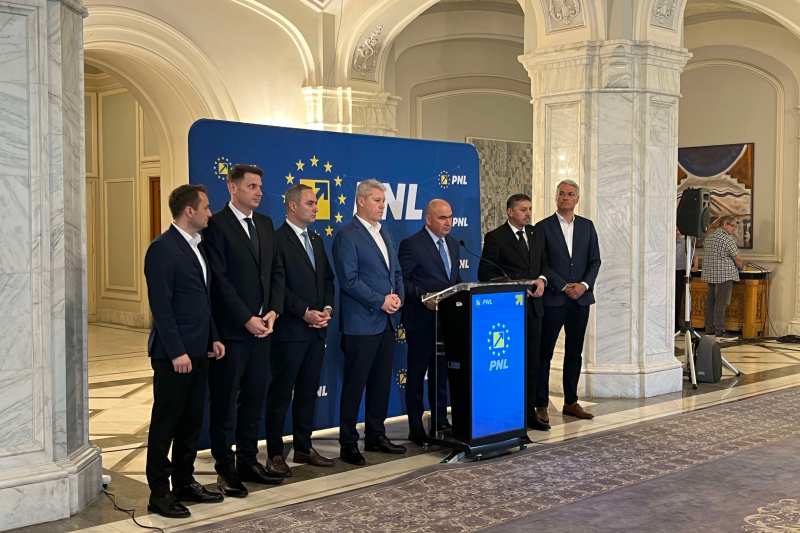 VIDEO Ședință la PNL. Modificări la statul pentru o conducere mai suplă. Viitorul președinte primește o prerogativă importantă