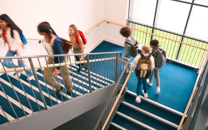 Bursele școlare sunt subiectul acestor zile. De ce a decis Ministerul Educației să taie bursele elevilor? FOTO: Shutterstock