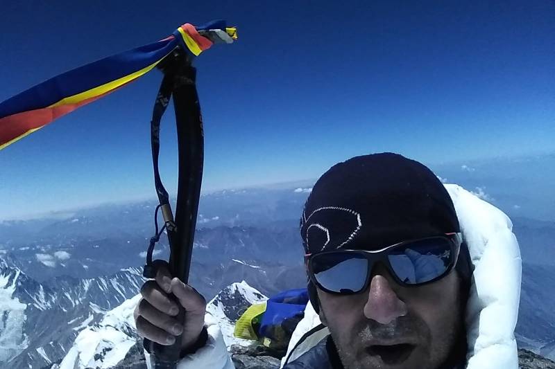 Alpinistul român Horia Colibășanu anunță că a ajuns pe vârful Nanga Parbat, unul dintre cei mai periculoși munți. „A fost o noapte lungă și grea”