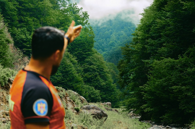 Cadavrul unui bărbat, cetăţean ucrainean, a fost descoperit de un cioban pe munte în Maramureș