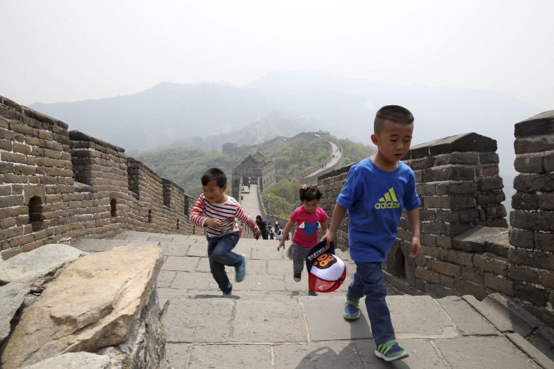 China a anunțat cu cât își va plăti locuitorii să aibă copii, în cadrul primului program național de a încuraja natalitatea