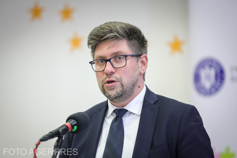 Cine este Dragoș Hotea, consilierul pe probleme externe al premierului Ilie Bolojan