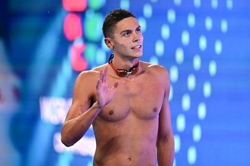 David Popovici înoată azi în finala la 200 de metri liber la Campionatul Mondial de Nataţie